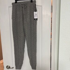 NWT MPG Gray Cable Knit Jogger